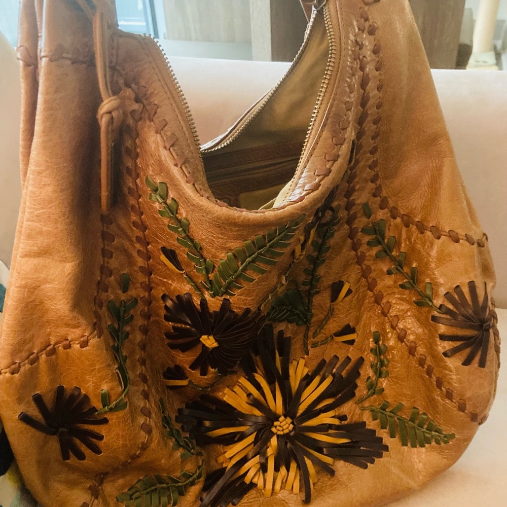 Beautiful Camel leather shoulder bag!